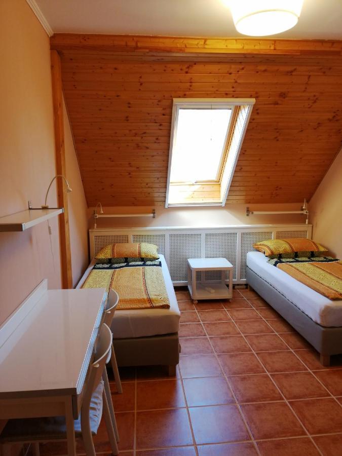 에스테르곰 Karpatia Panzio B&B 외부 사진