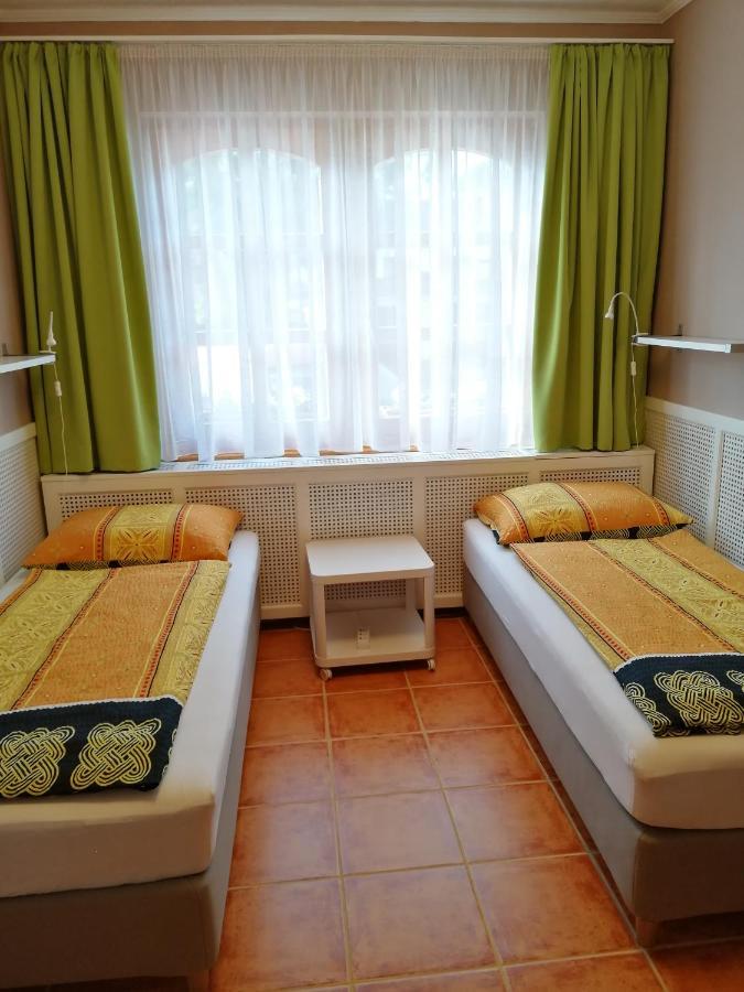 에스테르곰 Karpatia Panzio B&B 외부 사진