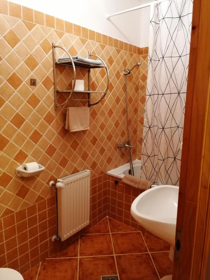에스테르곰 Karpatia Panzio B&B 외부 사진