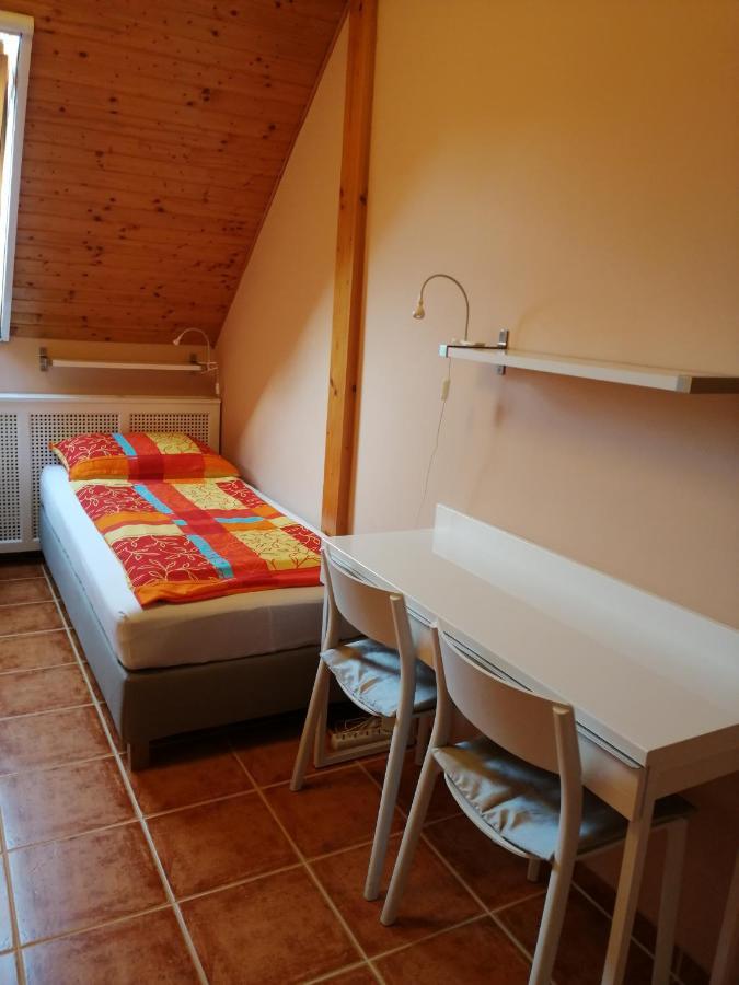 에스테르곰 Karpatia Panzio B&B 외부 사진